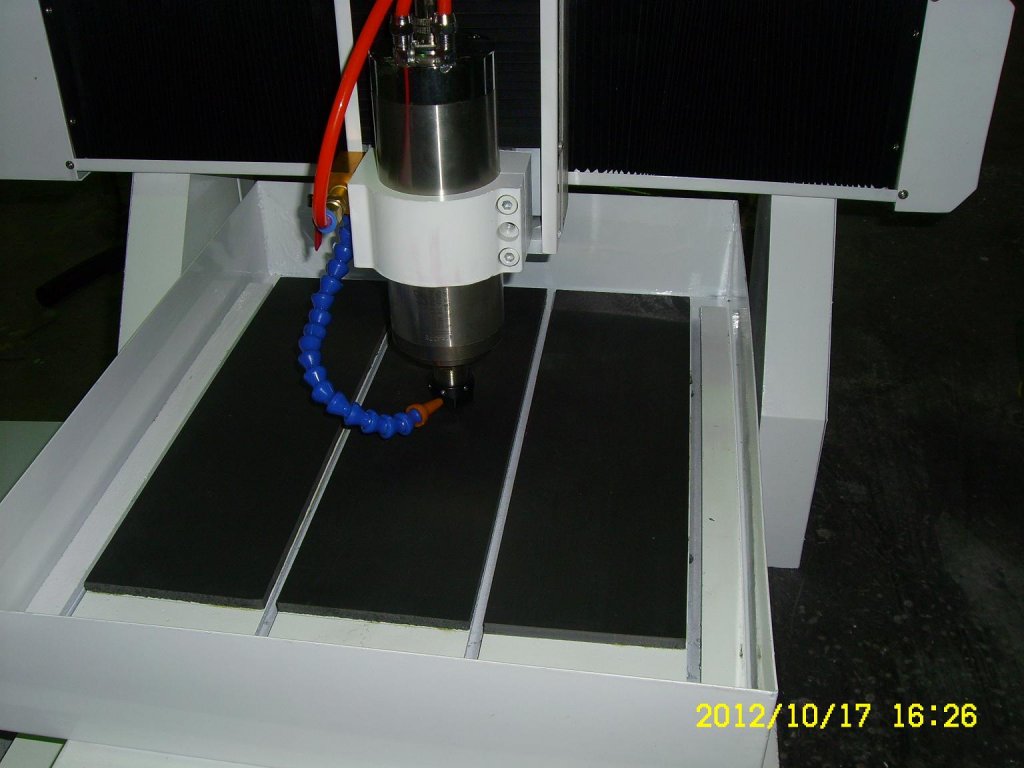 Litinová CNC Gravírovací fréza 400*400-1200 mm - Obrázek 4